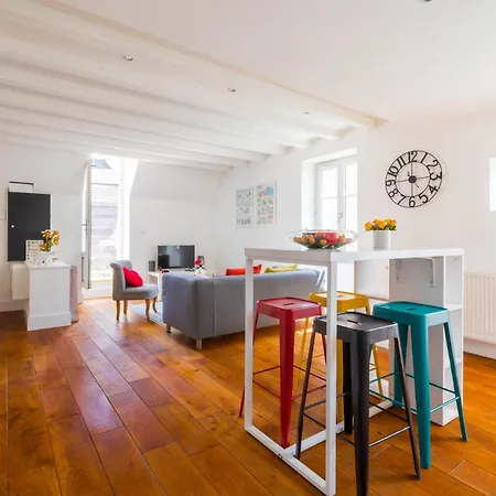 Apartment Sous La Glycine Au Centre De Dijon